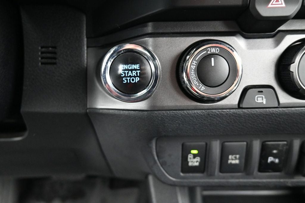 2023 Toyota Tacoma TRD Sport V6