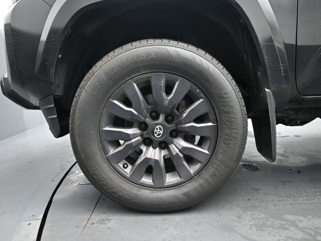 2022 Toyota Tacoma Limited V6