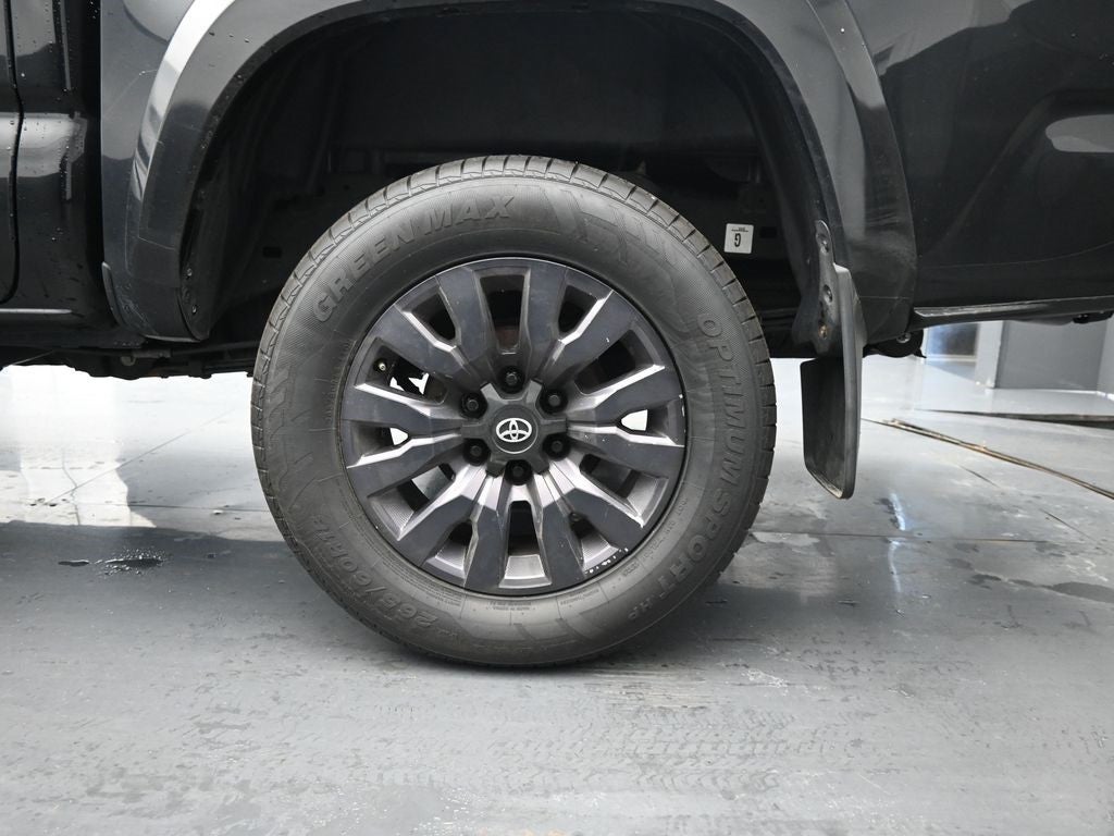 2022 Toyota Tacoma Limited V6