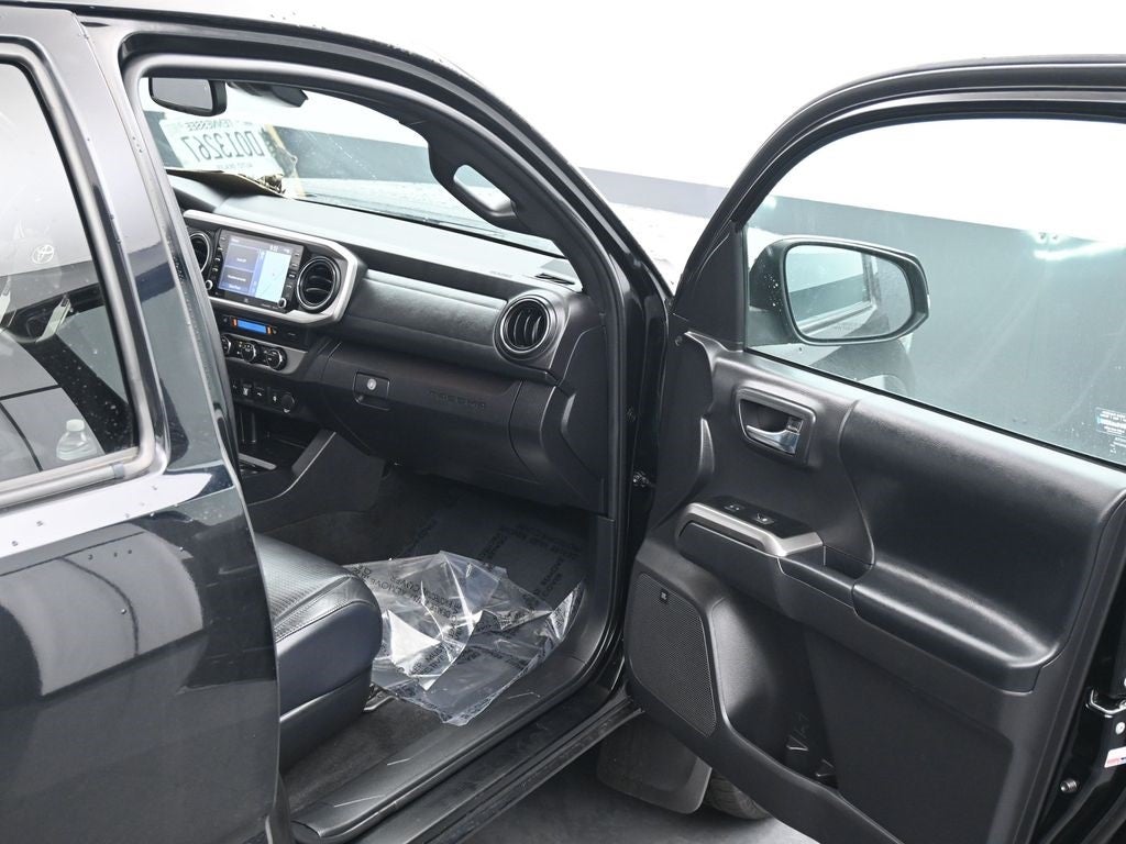 2022 Toyota Tacoma Limited V6