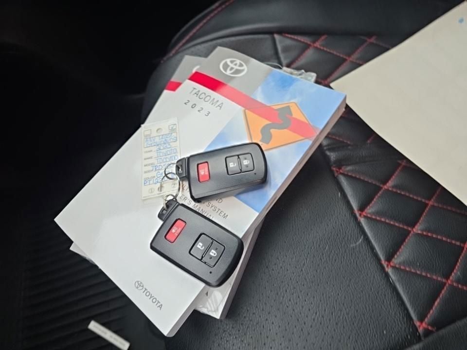 2023 Toyota Tacoma TRD Sport V6