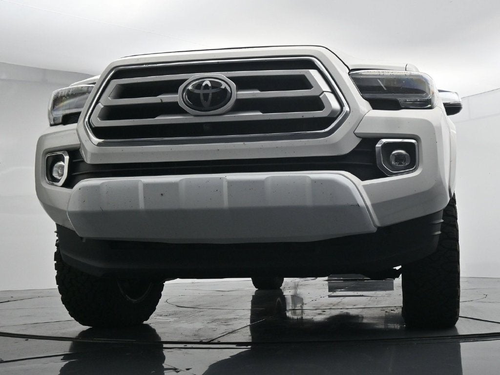 2023 Toyota Tacoma Limited V6