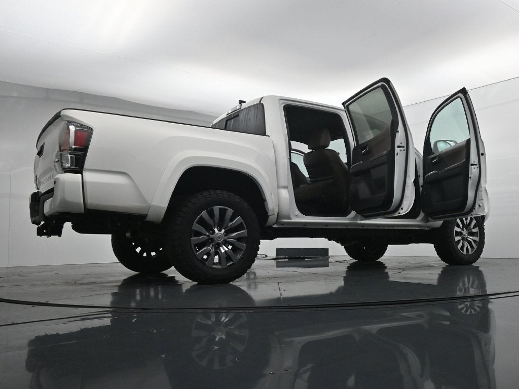 2023 Toyota Tacoma Limited V6