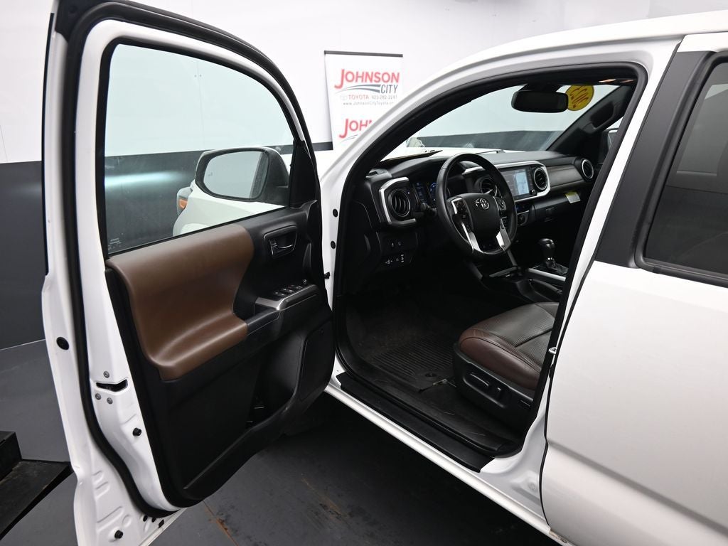 2023 Toyota Tacoma Limited V6