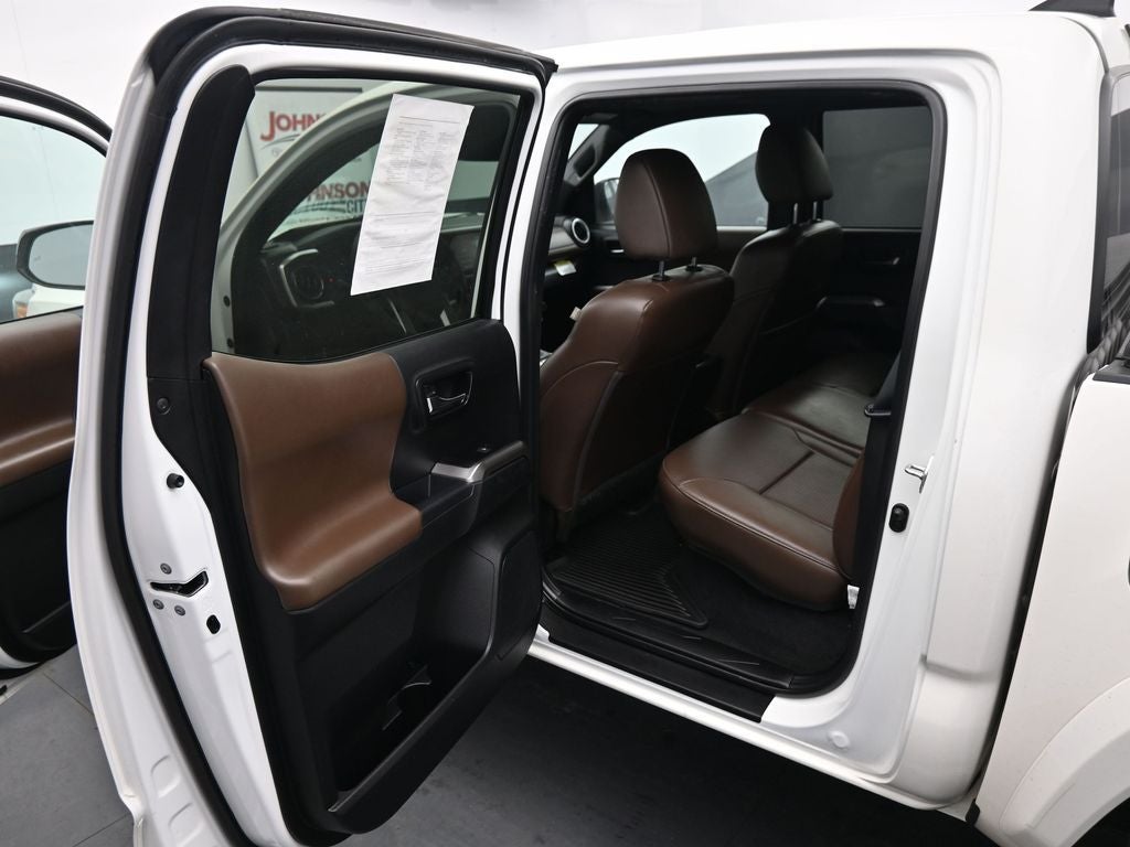 2023 Toyota Tacoma Limited V6