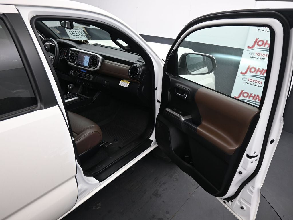 2023 Toyota Tacoma Limited V6