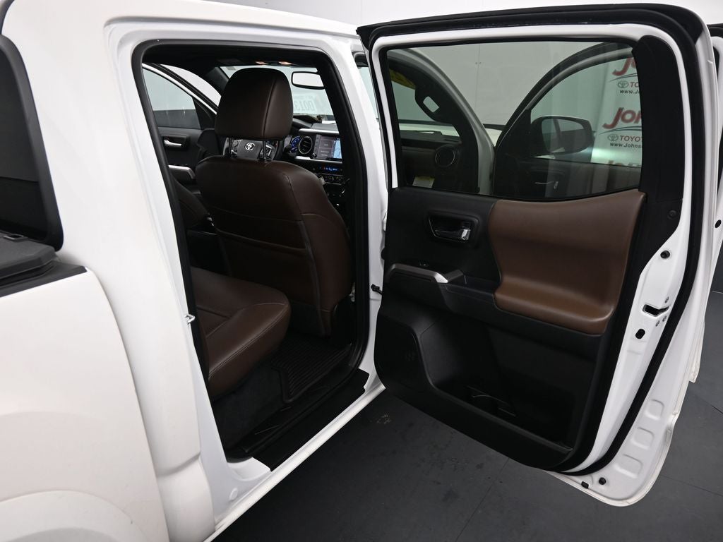 2023 Toyota Tacoma Limited V6