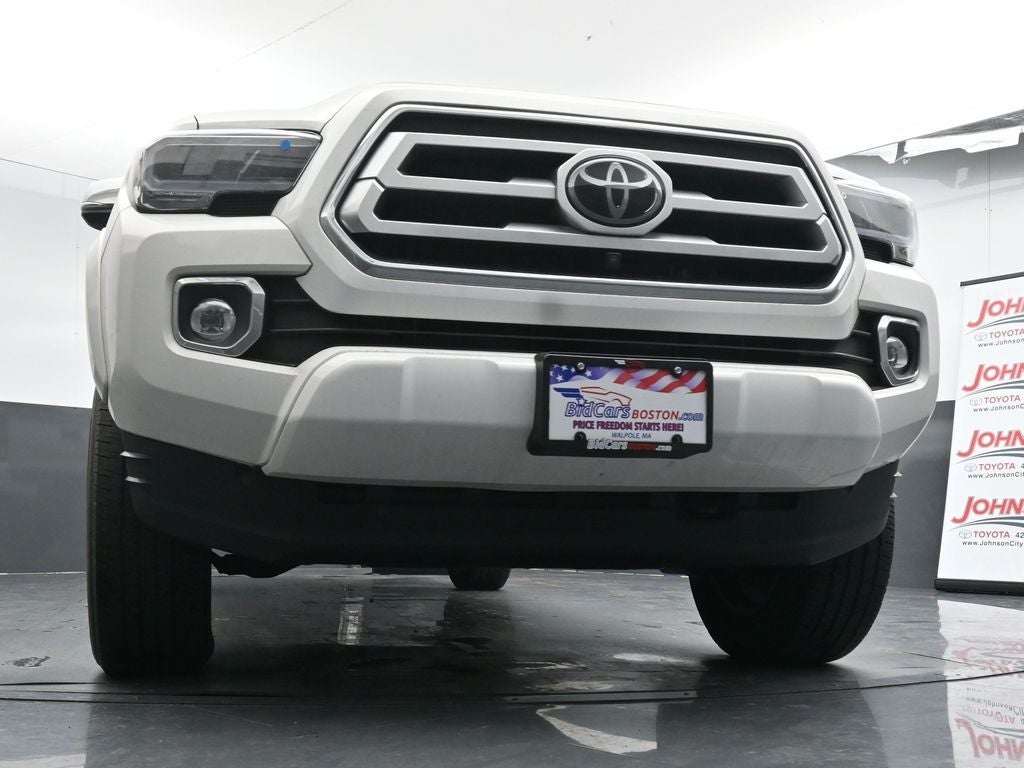 2023 Toyota Tacoma Limited V6