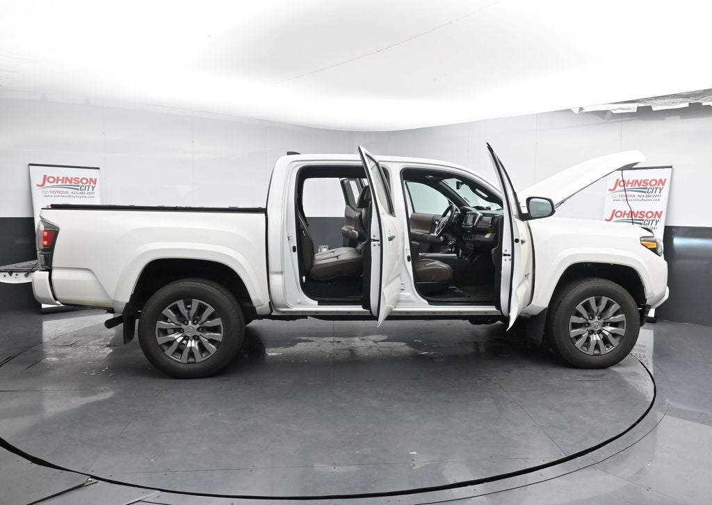 2023 Toyota Tacoma Limited V6