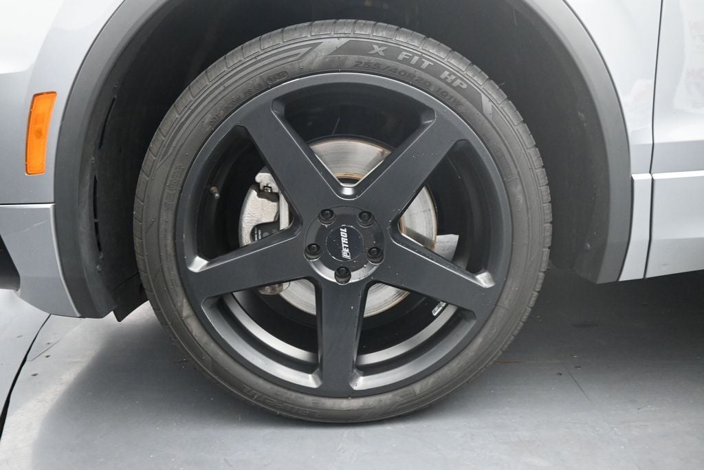 2021 Volkswagen Tiguan 2.0T SE R-Line Black