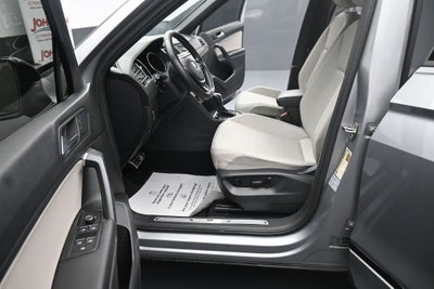 2021 Volkswagen Tiguan 2.0T SE R-Line Black
