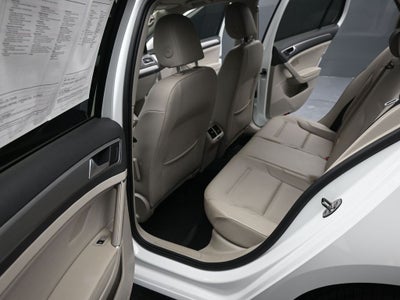 2015 Volkswagen Golf TDI S 4-Door