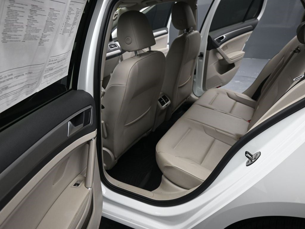 2015 Volkswagen Golf TDI S 4-Door