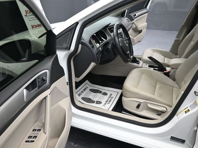 2015 Volkswagen Golf TDI S 4-Door