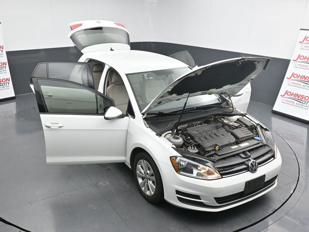 2015 Volkswagen Golf TDI S 4-Door