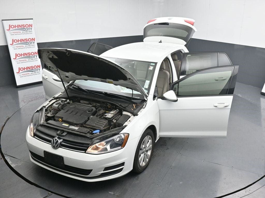 2015 Volkswagen Golf TDI S 4-Door
