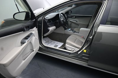 2014 Toyota Camry Hybrid XLE