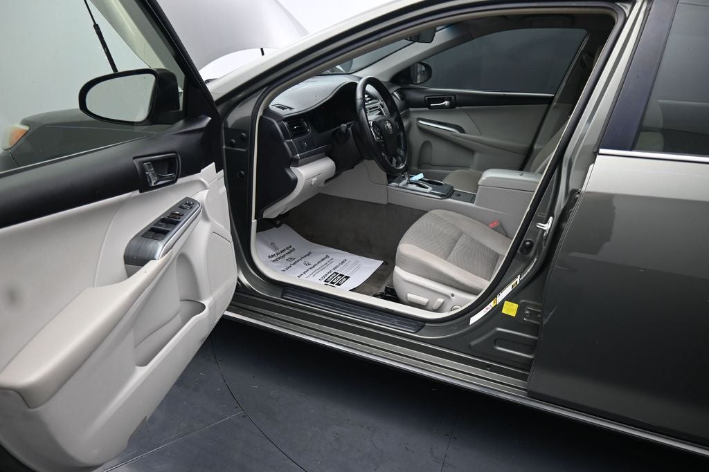 2014 Toyota Camry Hybrid XLE