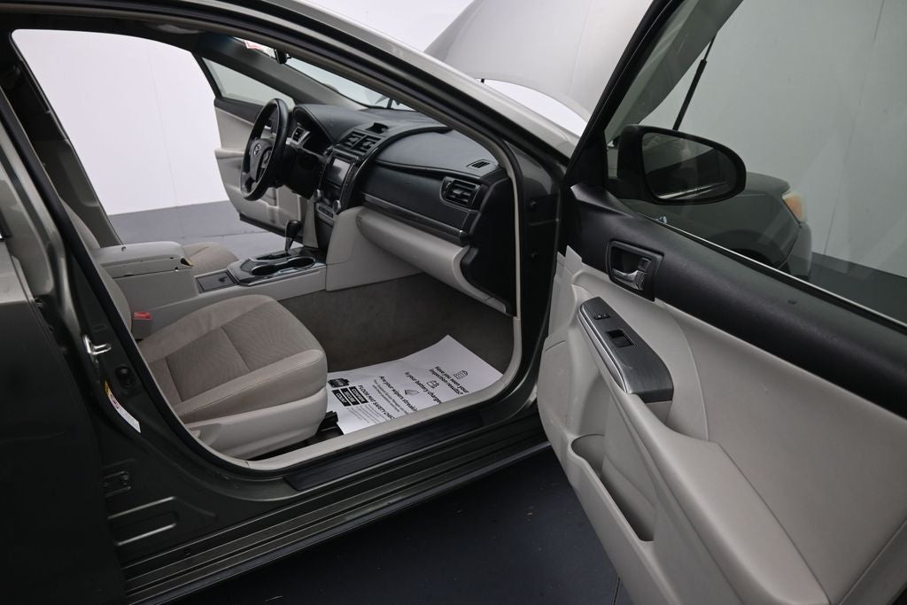 2014 Toyota Camry Hybrid XLE