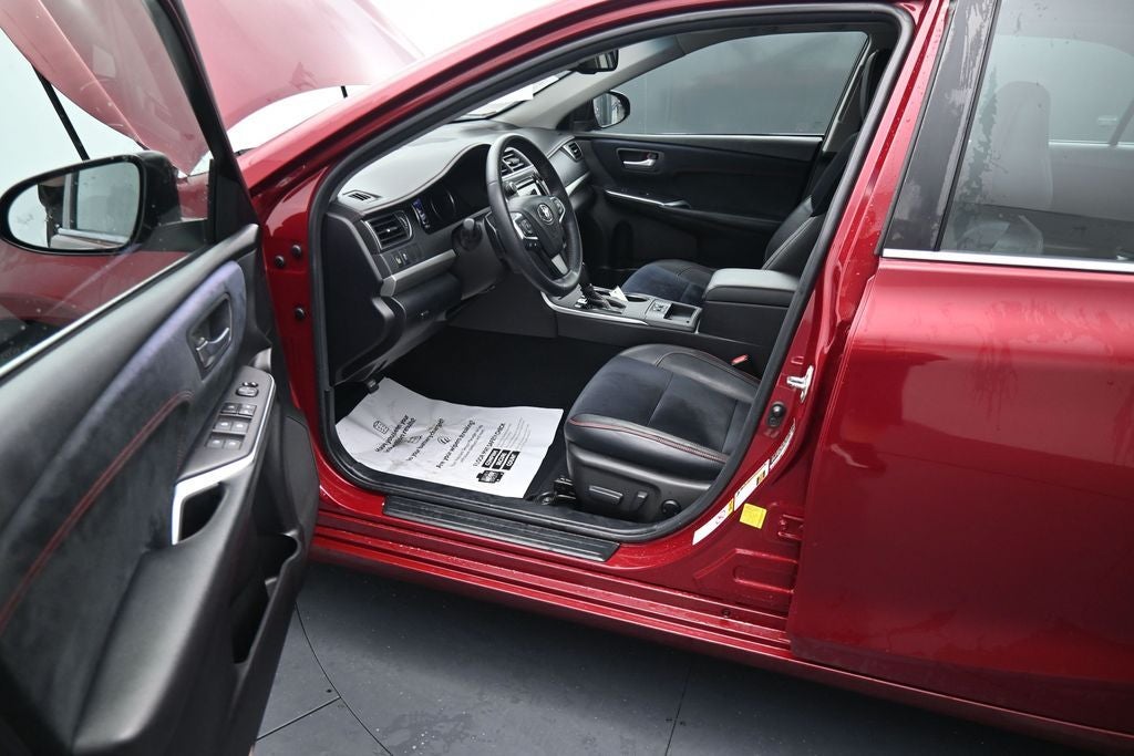 2016 Toyota Camry XSE