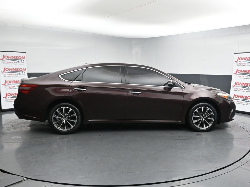 2018 Toyota Avalon XLE