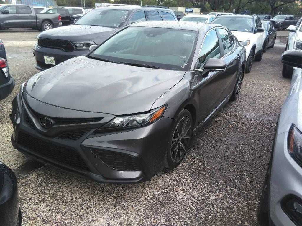 2024 Toyota Camry SE