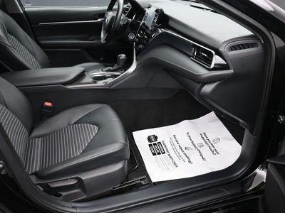 2022 Toyota Camry SE