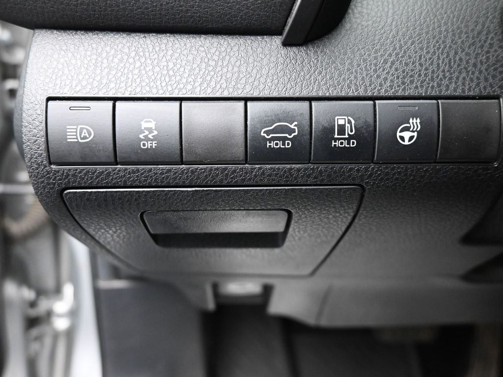 2022 Toyota Camry SE AWD