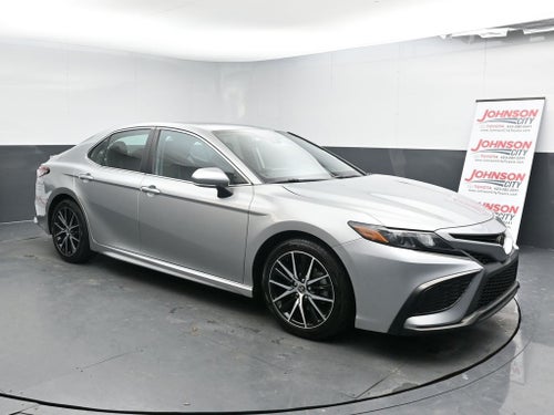 2022 Toyota Camry SE AWD