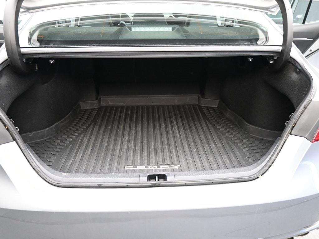 2022 Toyota Camry SE AWD