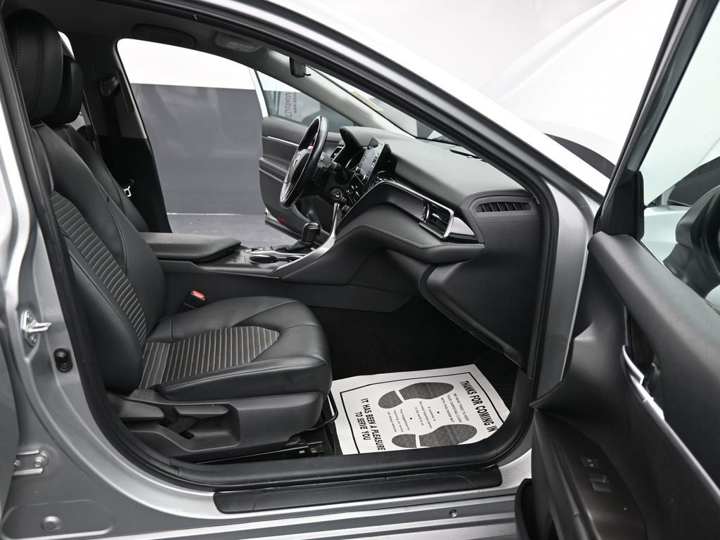 2022 Toyota Camry SE AWD