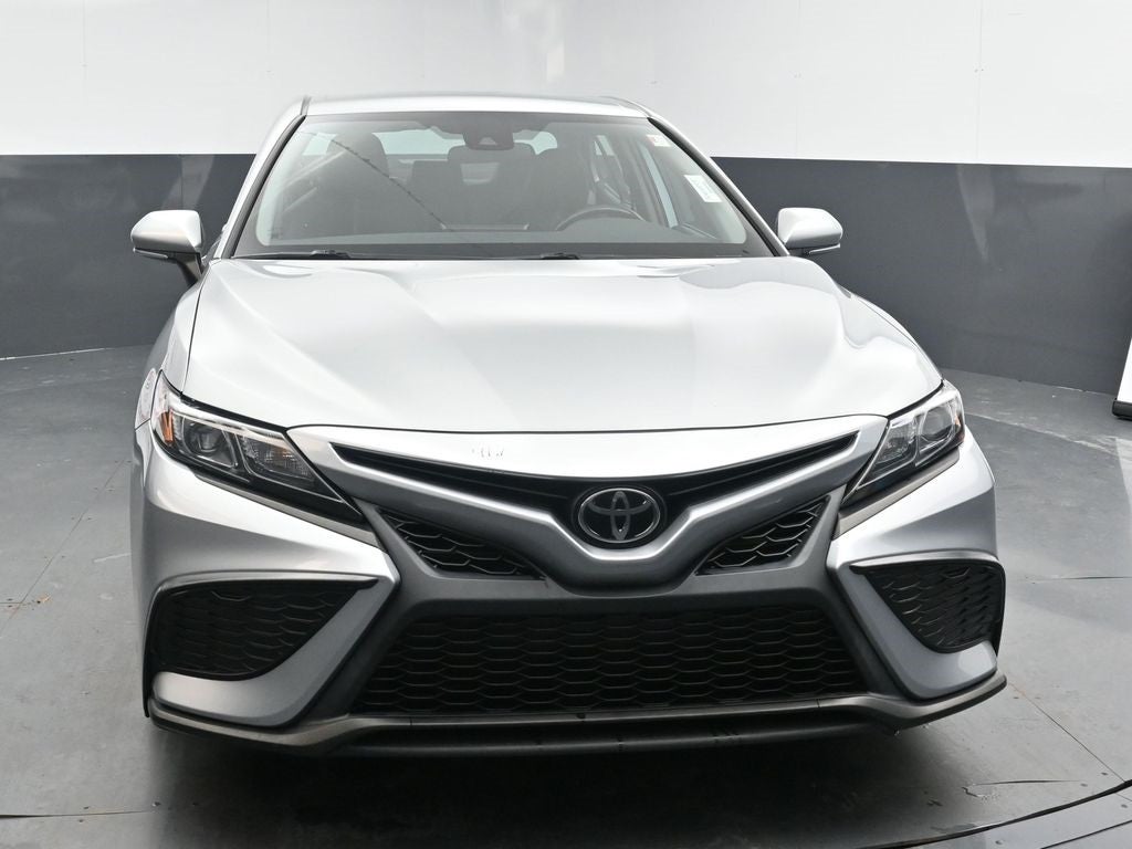 2022 Toyota Camry SE AWD