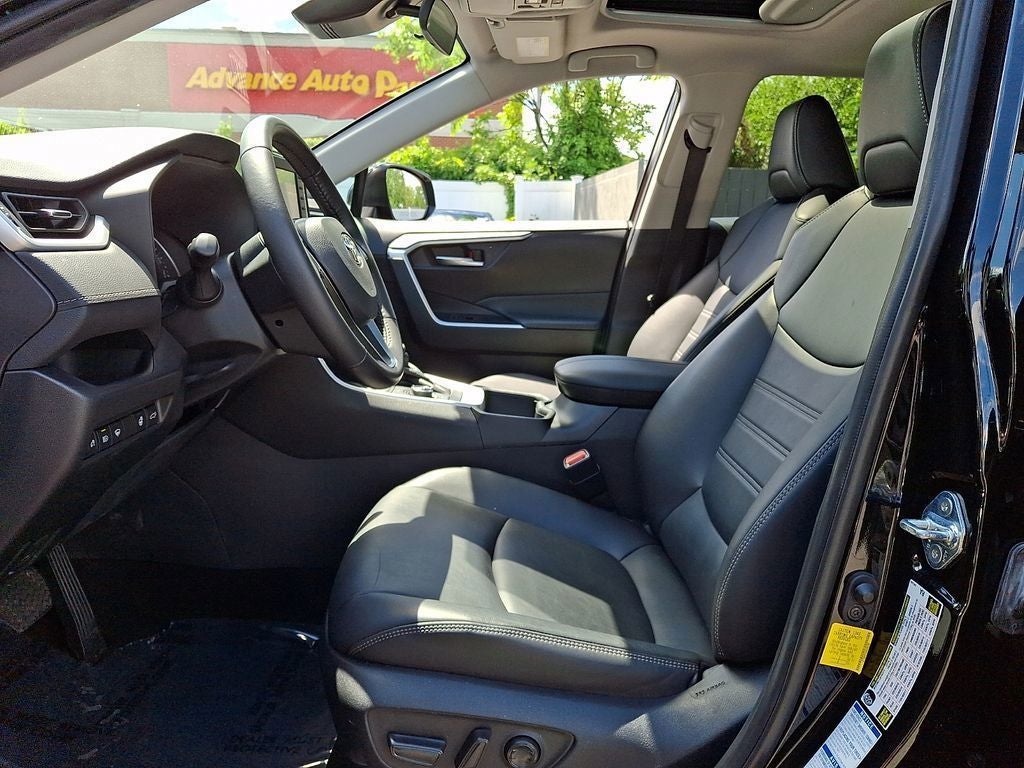2022 Toyota RAV4 XLE Premium