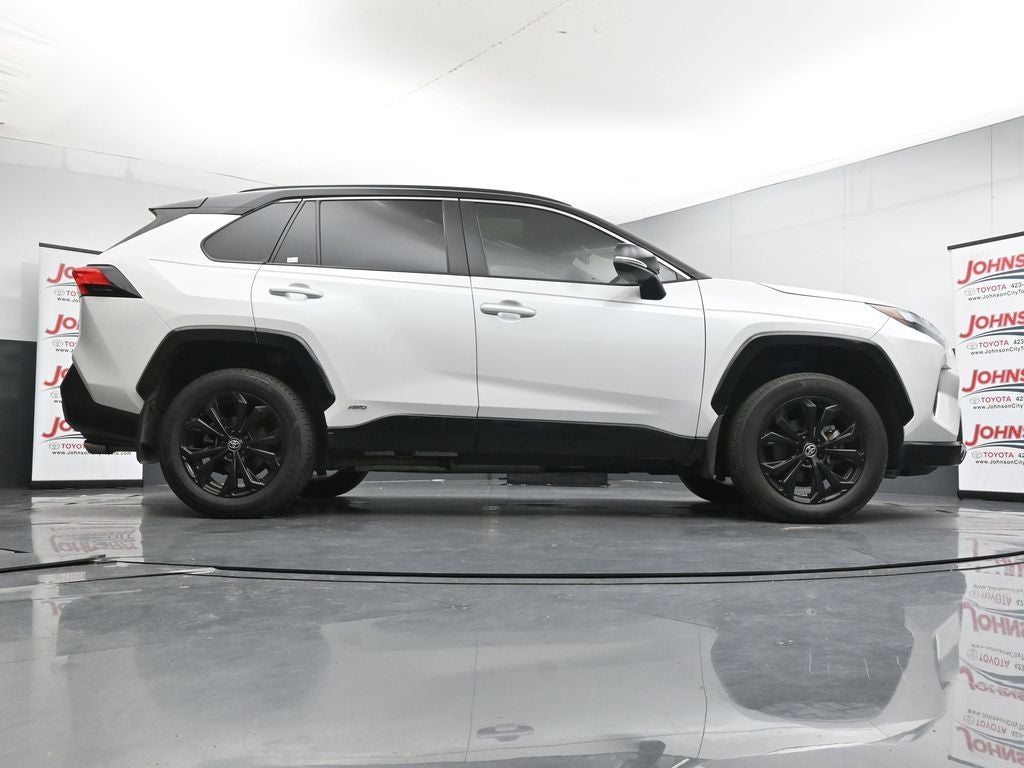 2024 Toyota RAV4 XSE