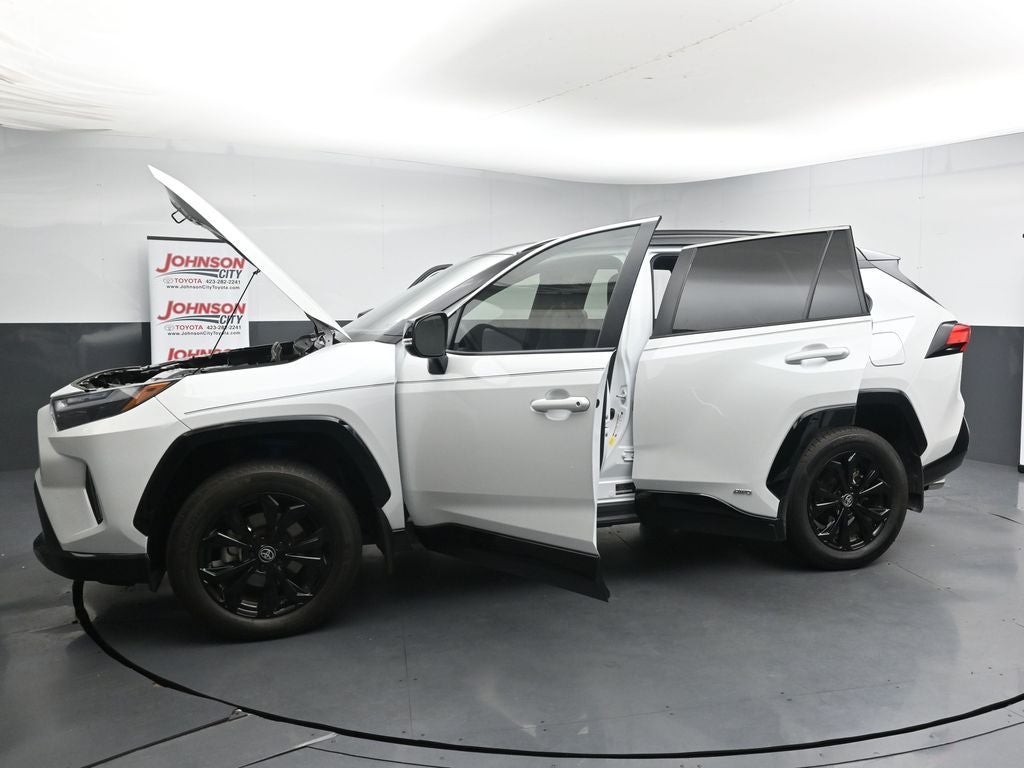 2024 Toyota RAV4 XSE