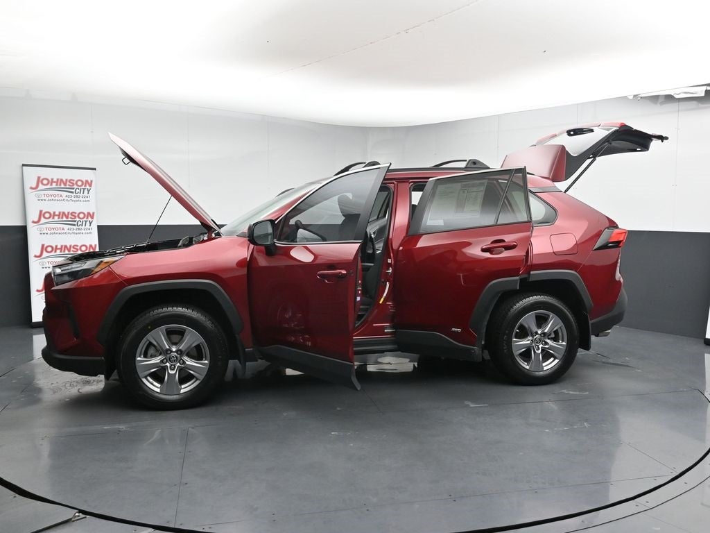 2024 Toyota RAV4 LE