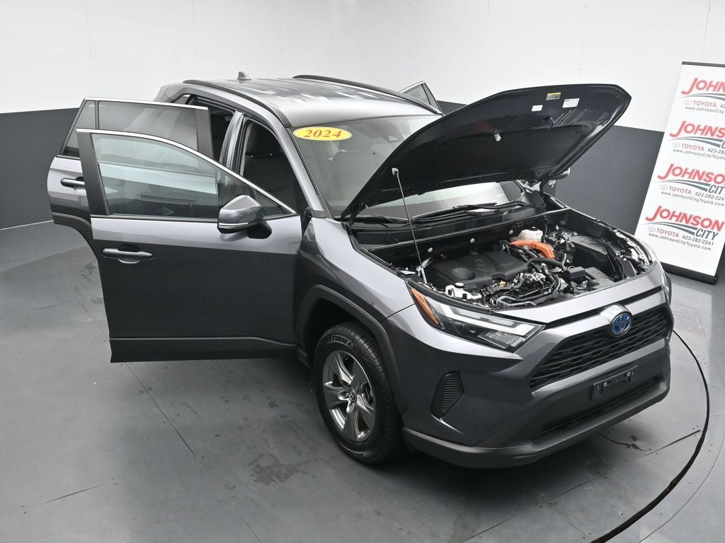 2024 Toyota RAV4 XLE