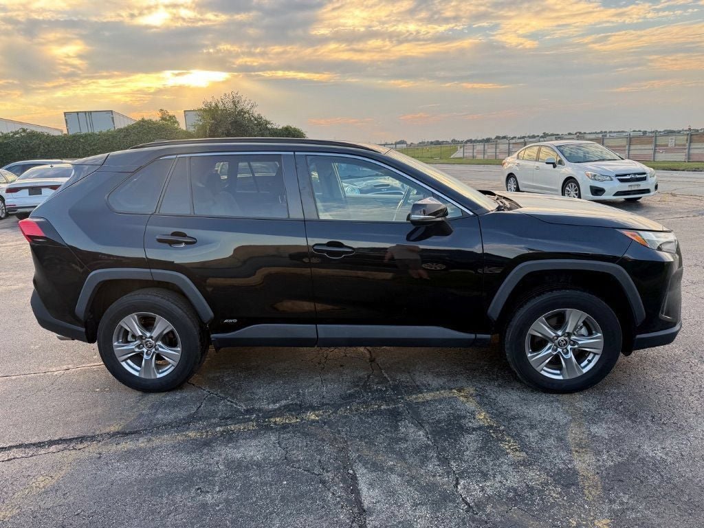 2023 Toyota RAV4 XLE