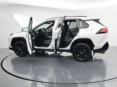 2024 Toyota RAV4 SE