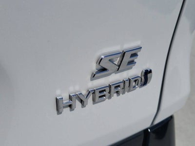 2024 Toyota RAV4 SE