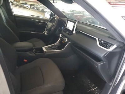 2024 Toyota RAV4 SE