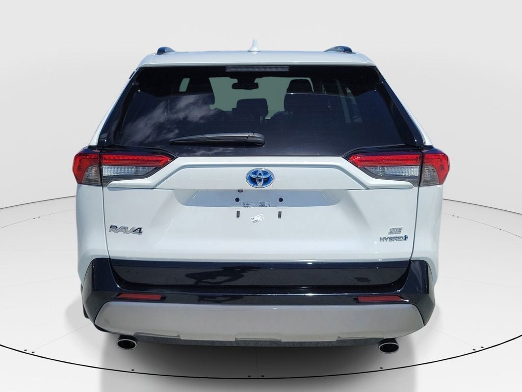 2024 Toyota RAV4 SE