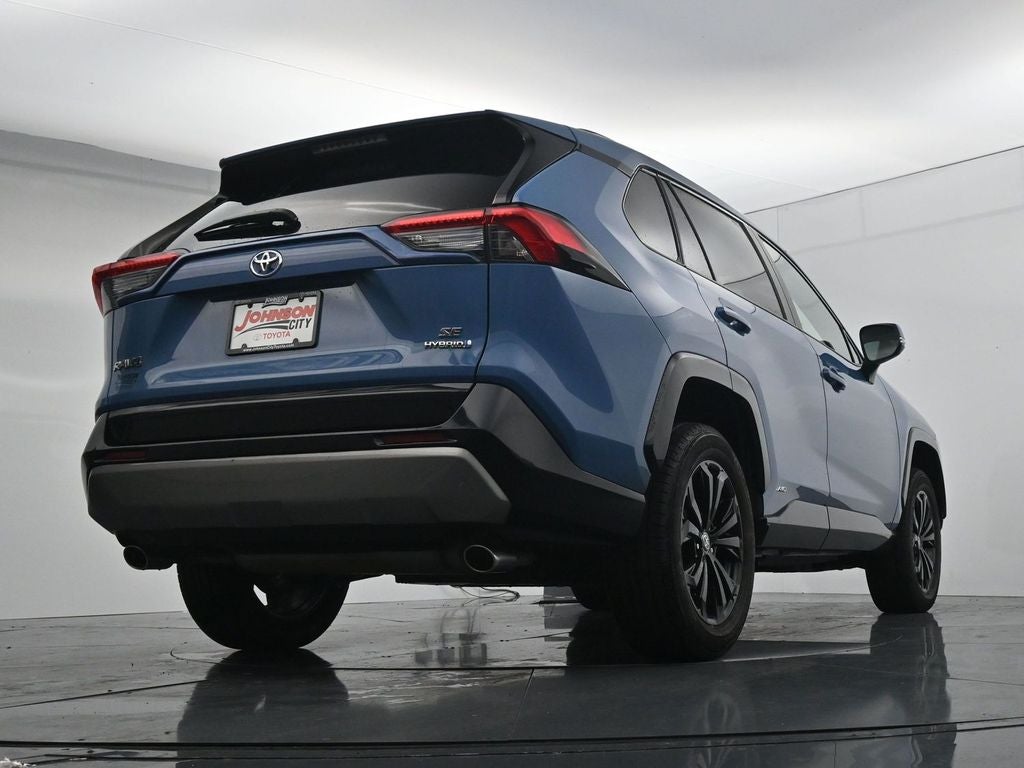 2023 Toyota RAV4 SE