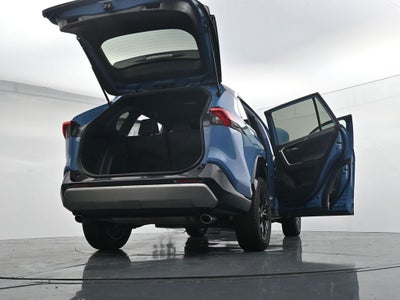 2023 Toyota RAV4 SE