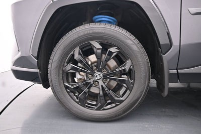 2024 Toyota RAV4 SE