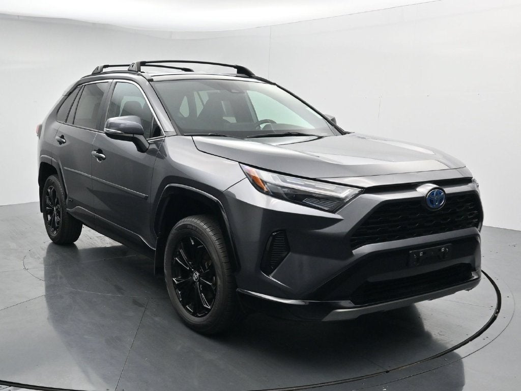 2024 Toyota RAV4 SE