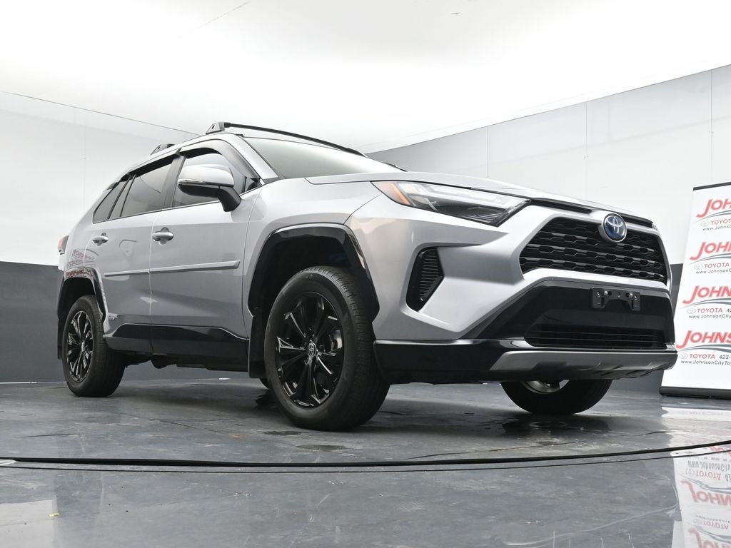 2023 Toyota RAV4 SE