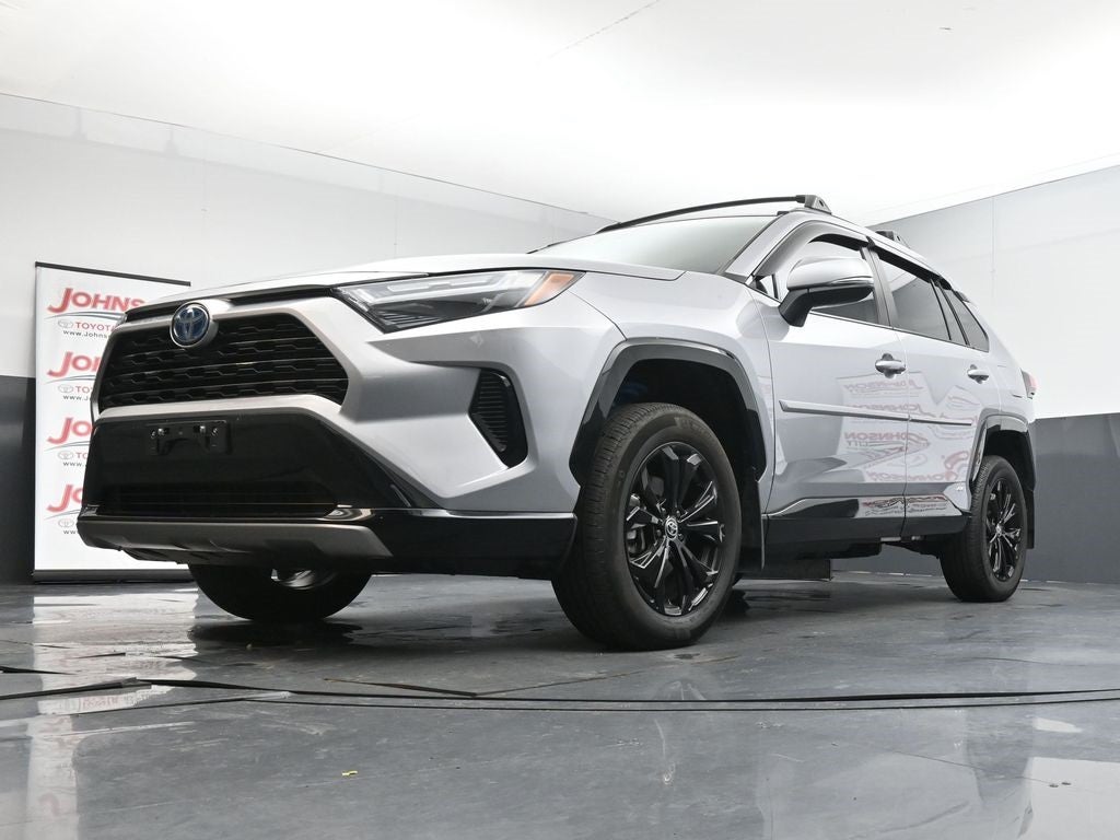 2023 Toyota RAV4 SE