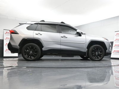 2023 Toyota RAV4 SE