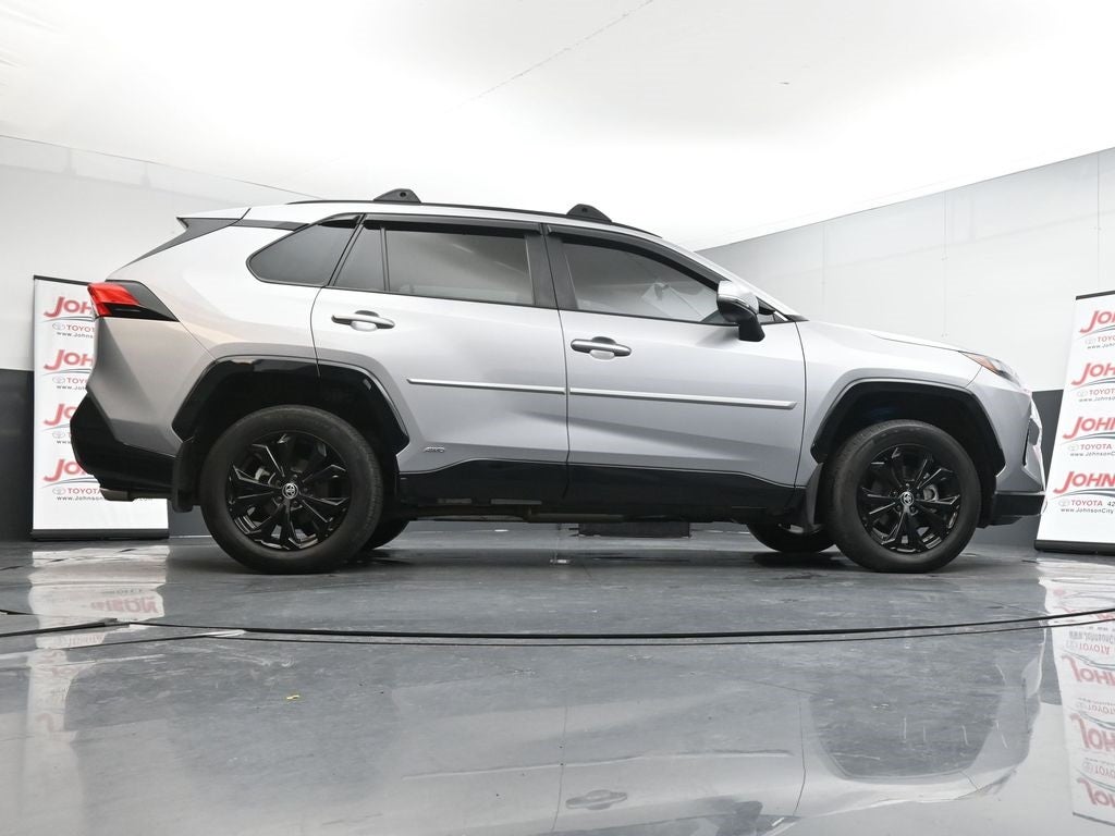 2023 Toyota RAV4 SE